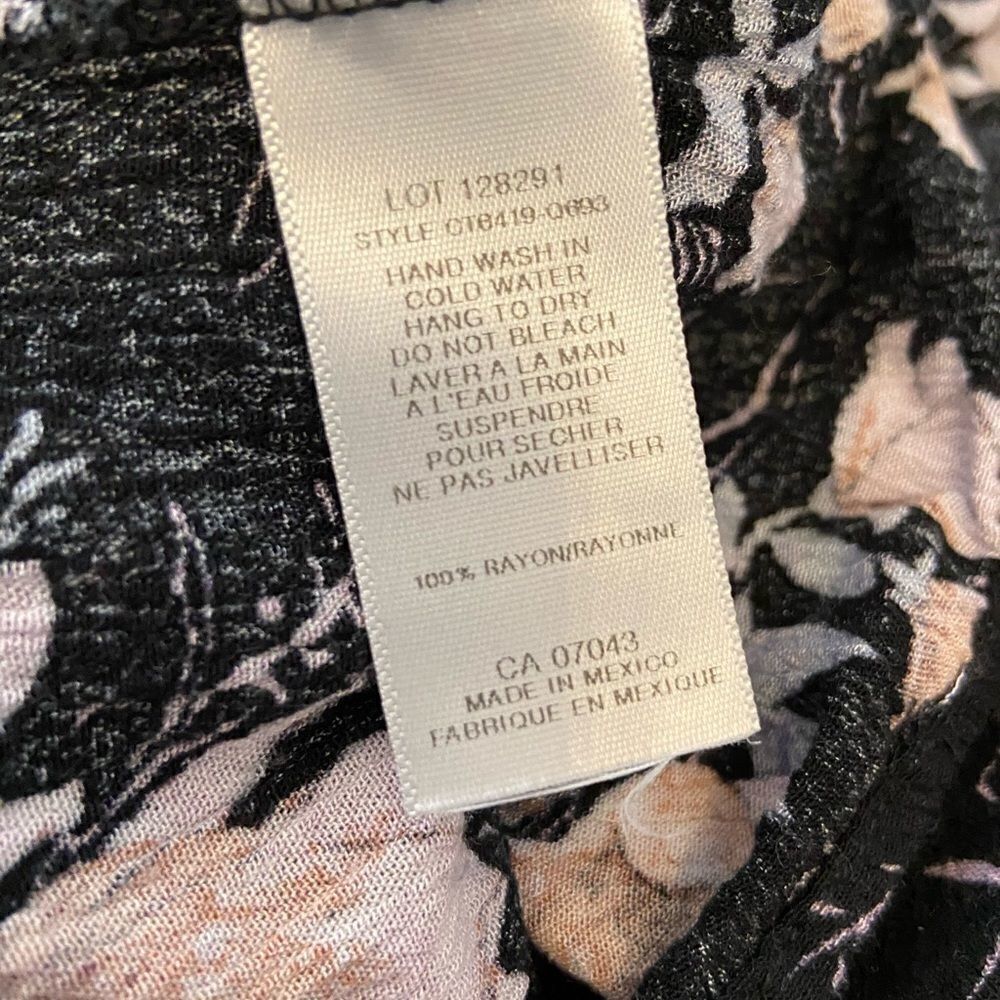 Black Floral Printed Off the Shoulder Light Shirt - Picture 5 of 8